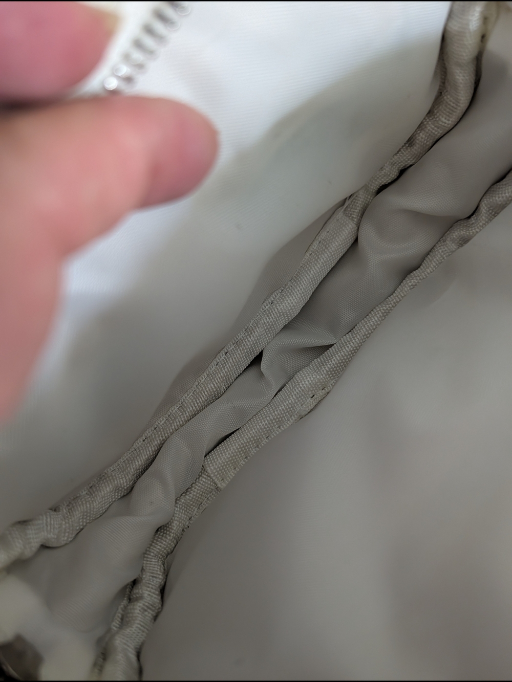 Steve Madden White Oval Crossbody Bag - Picture 5 of 10